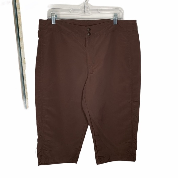 New Ll bean Womens Capri pants size 16 Sunsmart - Picture 1 of 5